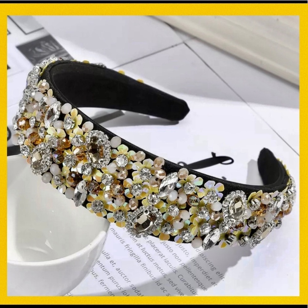 Super Elegant Yellow Hairpin to Enhance your Casual or Night Our Hair look